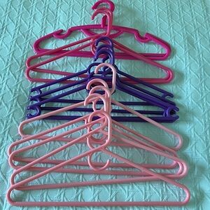 Colorful sturdy hangers 13